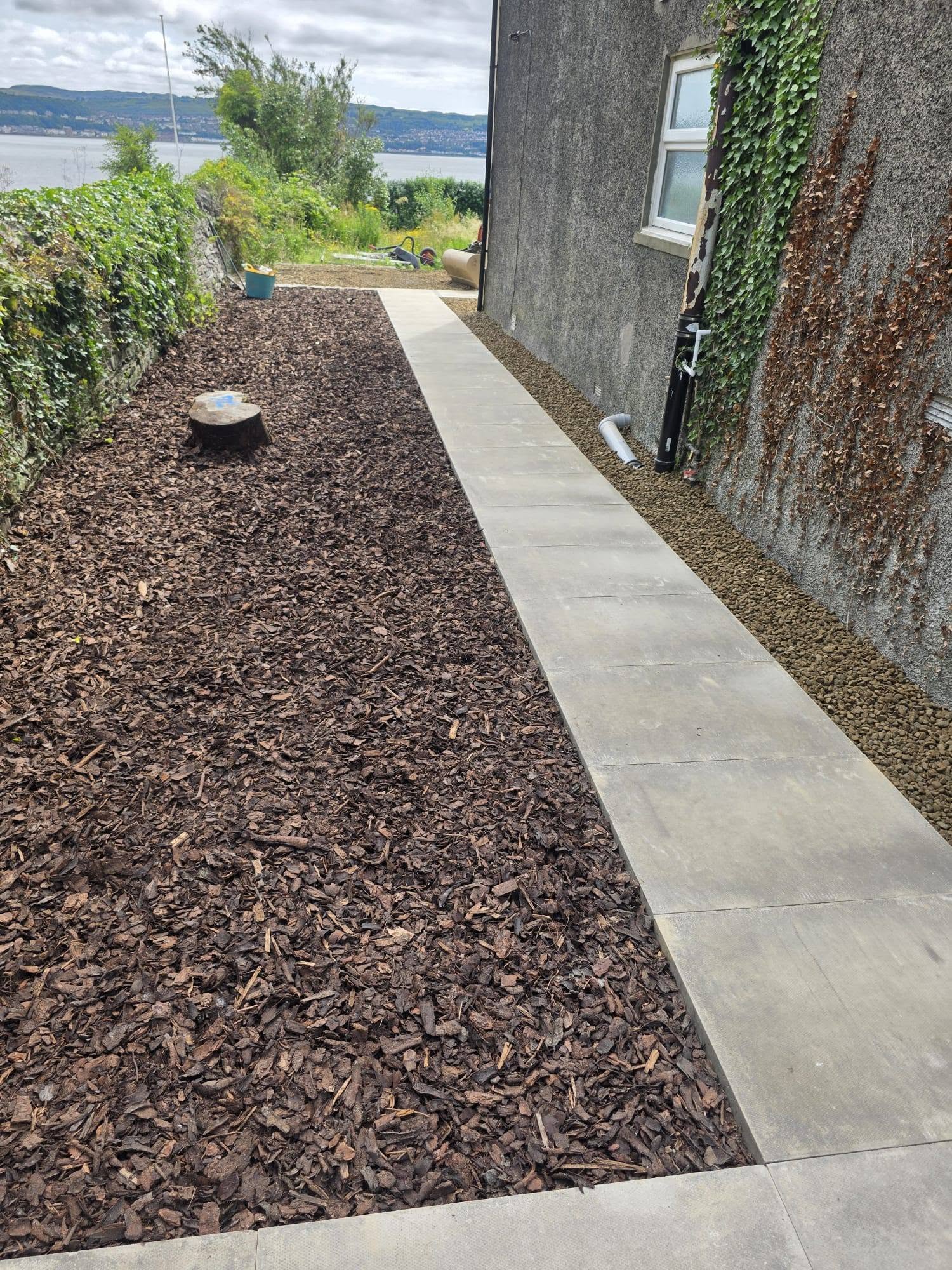 Slabbing and patio (Kilkreggan)